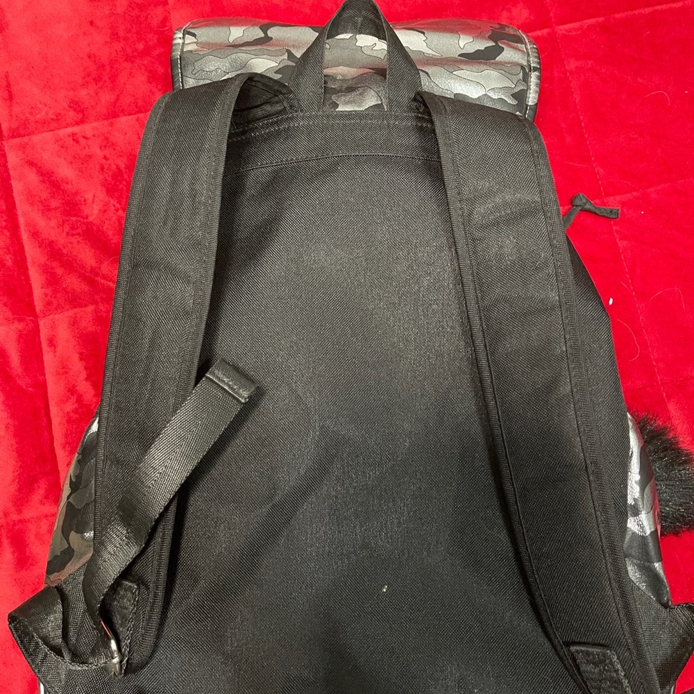 Justice Backpack - Picture 3 of 4